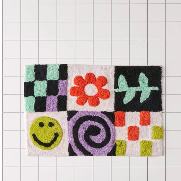 Urban Outfitters Happy Tufted Bath Mat NWT - Picture 1 of 7